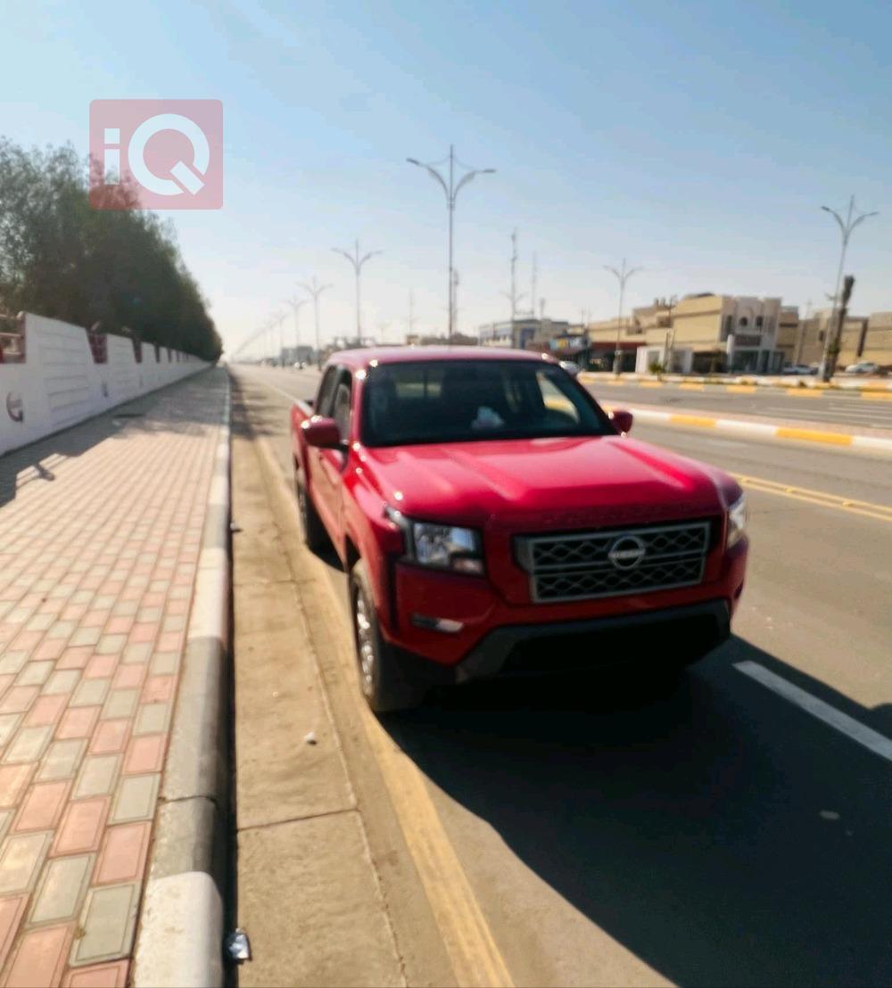 نیسان فرۆنتیر
